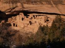 As ruínas conhecidas como Cliff Palace, uma cidade inteira sob a rocha, no Mesa Verde National Park, no Colorado, nos Estados Unidos